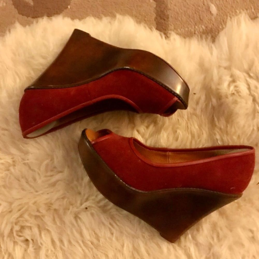 MICHAEL ANTONIO Red Suede wedges - Picture 5 of 5